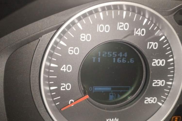 Used Volvo S60 2012 1.6T DRIVe Zhiya Edition Odometer Close Up