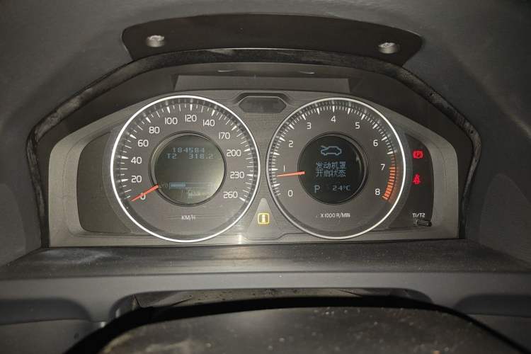 Used Volvo S60 2012 T5 Comfort Edition Odometer Close Up