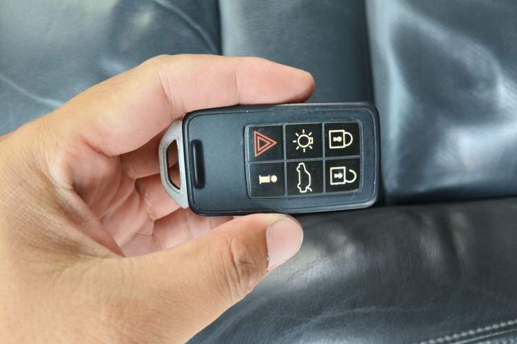 Used Volvo S60 2012 T5 Prestige Edition Vehicle Key