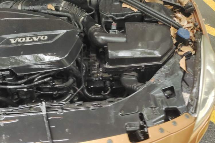 Used Volvo S60 2012 1.6T DRIVe Comfort Edition Engine Bay Left