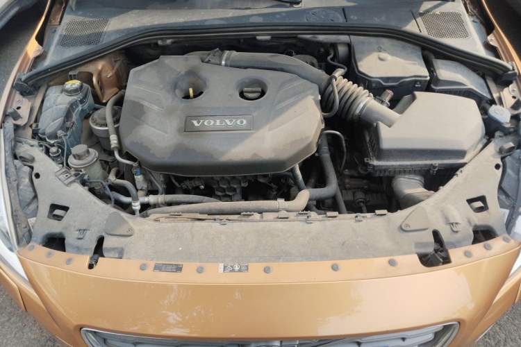 Used Volvo S60 2012 T5 Comfort Edition Engine Bay