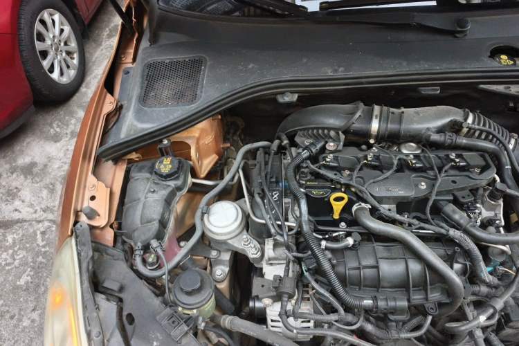 Used Volvo S60 2012 1.6T DRIVe ZhiShang Edition Engine Bay Right