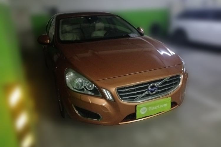 Used Volvo S60 2012 T5 Prestige Edition Front Right 45 Deg