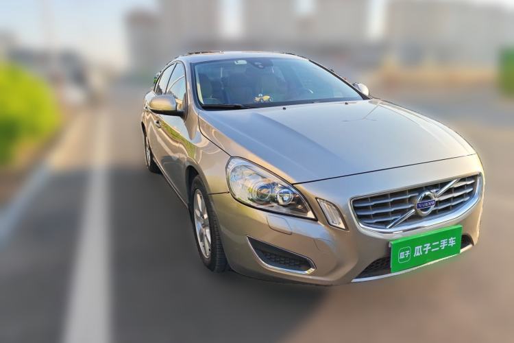 Used Volvo S60 2012 1.6T DRIVe Comfort Edition Front Right 45 Deg