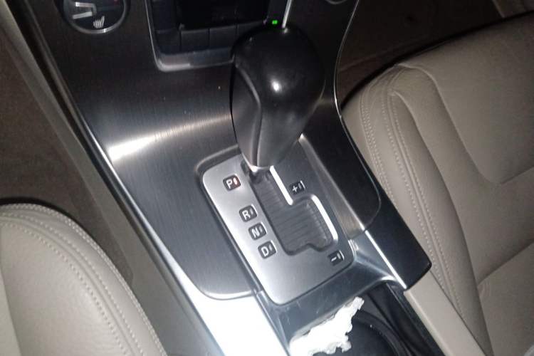 Used Volvo S60 2012 T5 Prestige Edition Gear Lever
