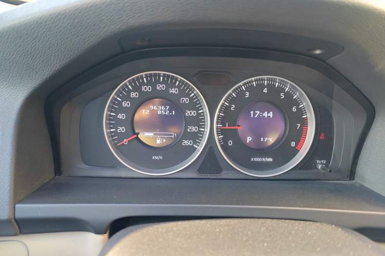 Used Volvo S60 2012 1.6T DRIVe Comfort Edition Instrument Cluster