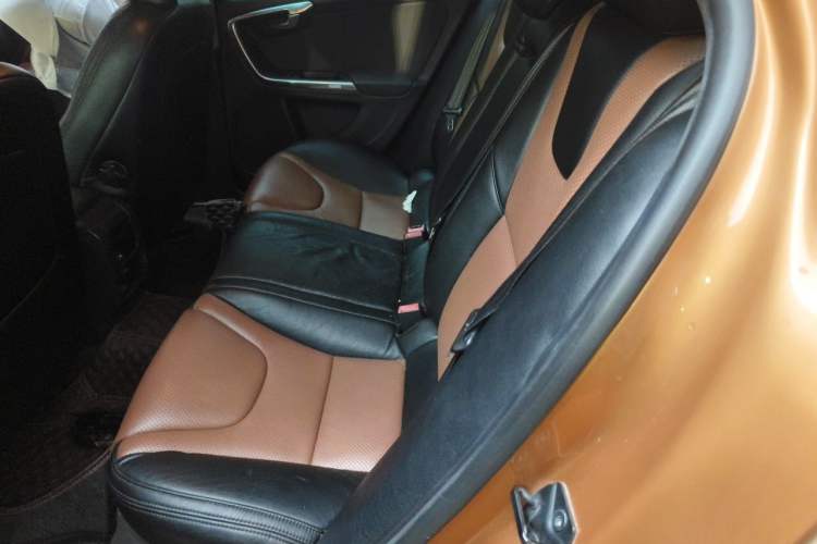 Used Volvo S60 2012 1.6T DRIVe ZhiShang Edition Left Rear Seat