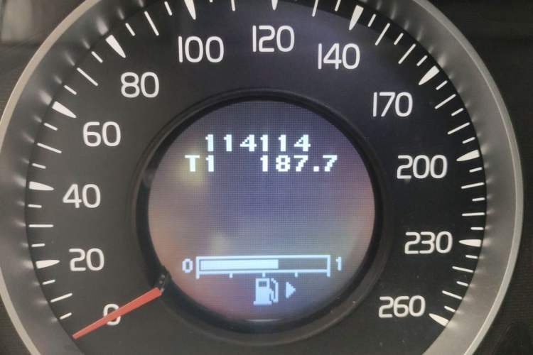 Used Volvo S60 2012 T5 Comfort Edition Odometer Close Up