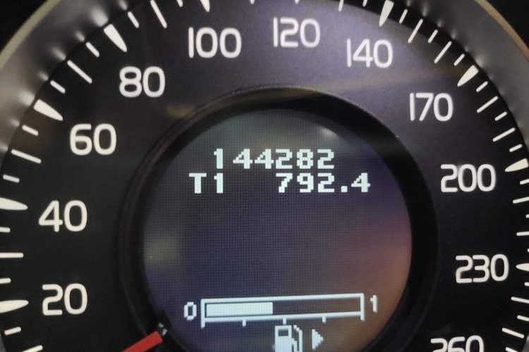 Used Volvo S60 2012 1.6T DRIVe Comfort Edition Odometer Close Up