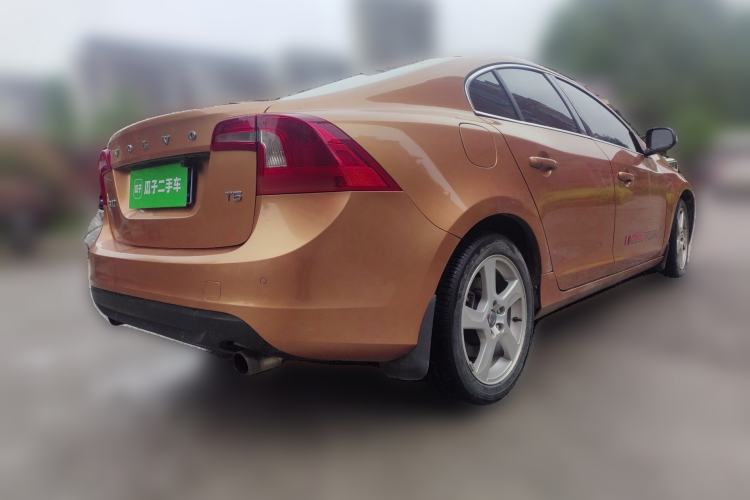 Used Volvo S60 2012 T5 Zhiya Edition Rear Right 45 Deg