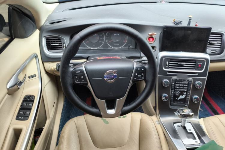 Used Volvo S60 2012 T5 Comfort Edition Steering Wheel