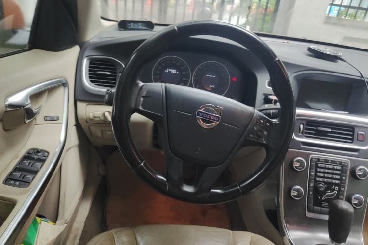 Used Volvo S60 2012 1.6T DRIVe Comfort Edition Steering Wheel