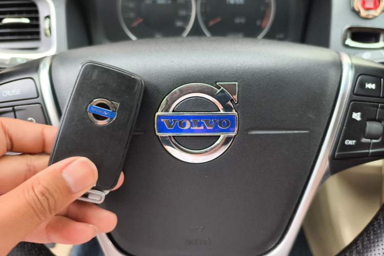Used Volvo S60 2012 T5 Comfort Edition Vehicle Key