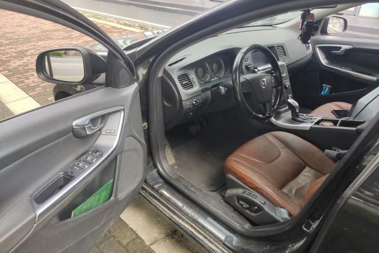 Used Volvo S60 2013 2.0T Progressive Edition Driver Seat