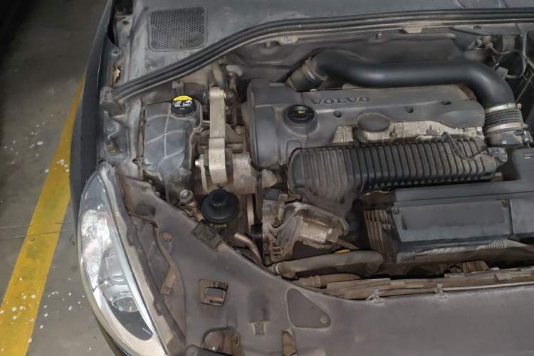 Used Volvo S60 2013 T5 Zhiya Edition Engine Bay Right