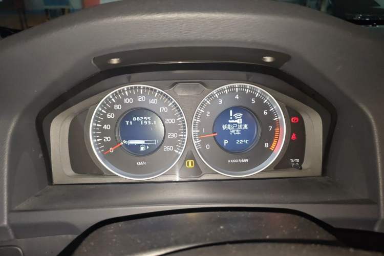Used Volvo S60 2013 T5 Zhiya Edition Instrument Cluster