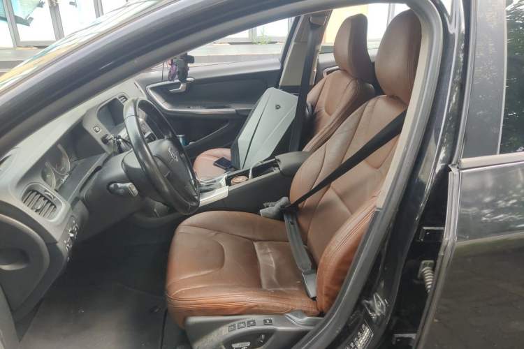 Used Volvo S60 2013 2.0T Progressive Edition Left Front Seat