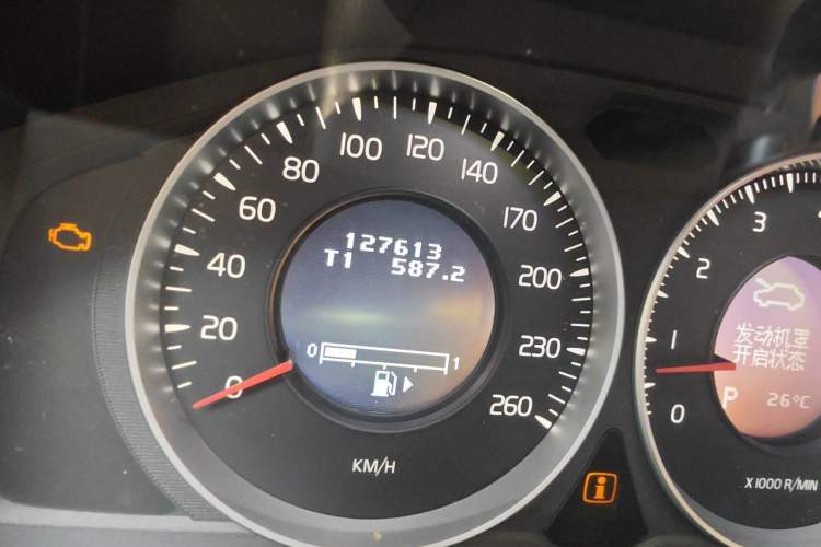 Used Volvo S60 2013 T5 Zhiya Edition Odometer Close Up