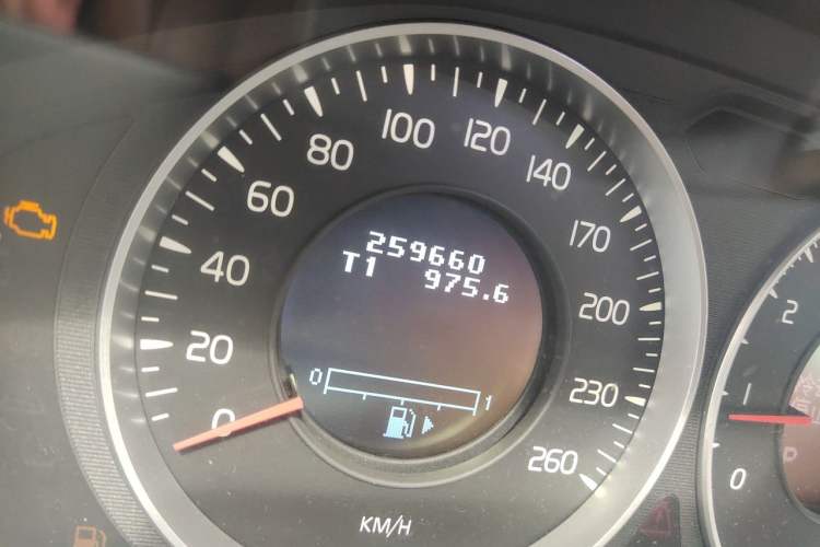 Used Volvo S60 2013 2.0T Progressive Edition Odometer Close Up
