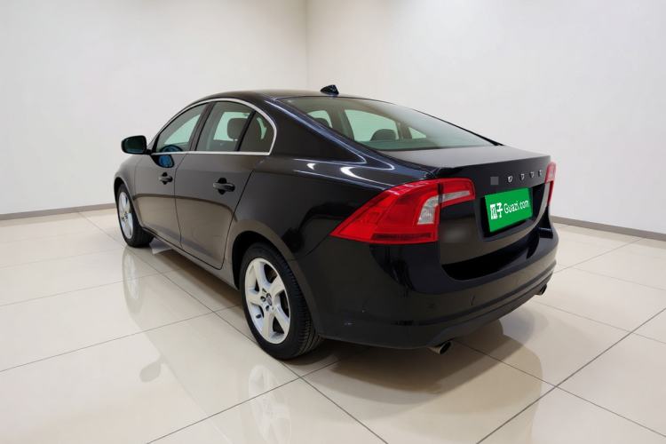 Used Volvo S60 2013 T5 Zhiya Edition Rear Left 45 Deg