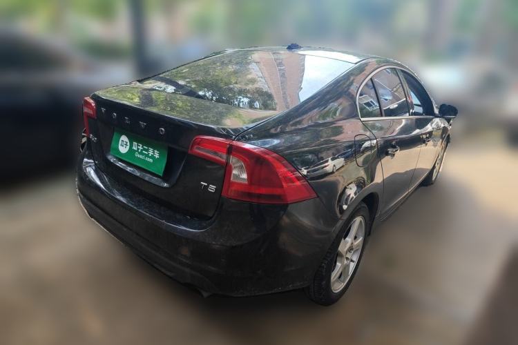 Used Volvo S60 2013 T5 Zhiya Edition Rear Right 45 Deg