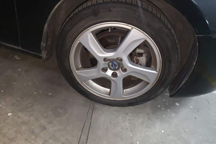 Used Volvo S60 2013 T5 Zhiya Edition Right Front Wheel Hub