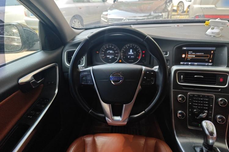 Used Volvo S60 2013 T5 Zhiya Edition Steering Wheel