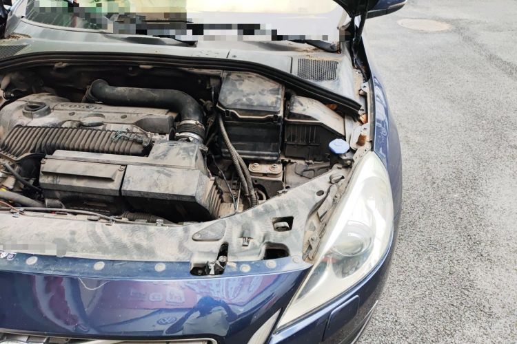 Used Volvo S60 2013 T5 Smart Edition Engine Bay Left