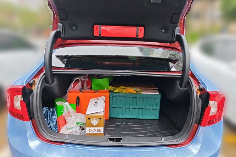 Used Volvo S60 2013 T5 Smart Edition Trunk