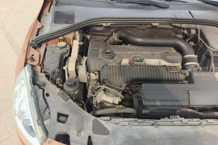 Used Volvo S60 2013 T5 Comfort Edition Engine Bay Right