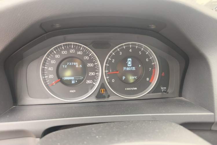 Used Volvo S60 2013 T5 Comfort Edition Instrument Cluster