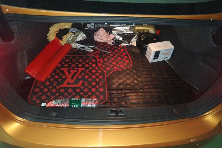 Used Volvo S60 2013 T5 Comfort Edition Trunk