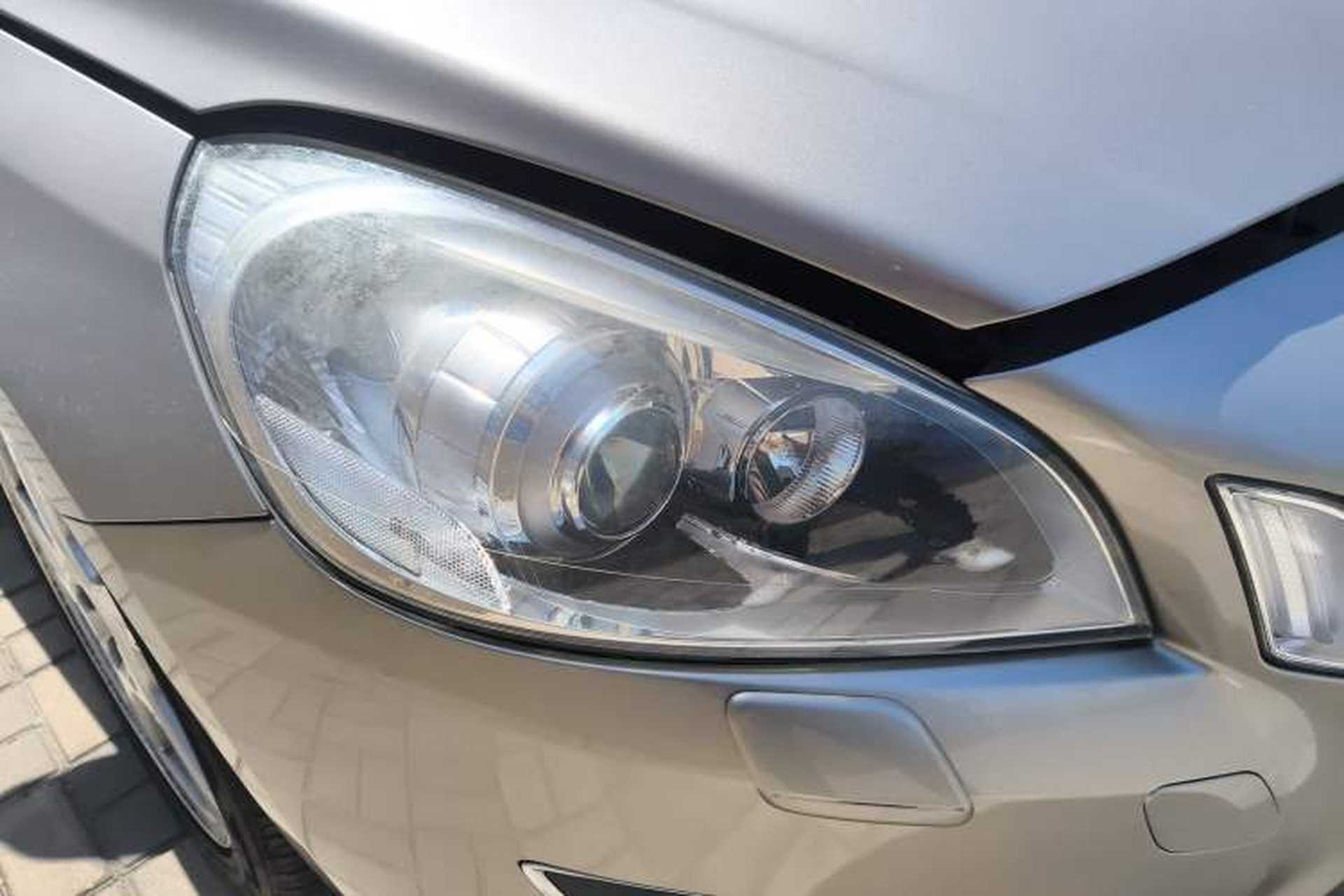 Used Volvo S60 2013 T5 Comfort Edition Right Front Headlight
