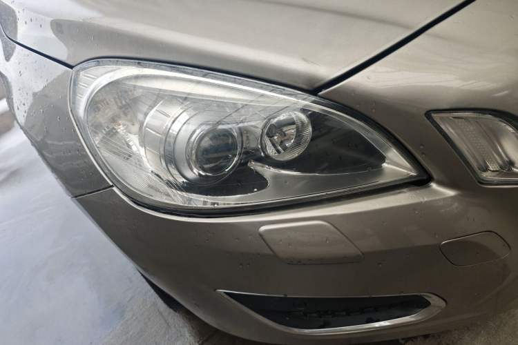 Used Volvo S60 2013 T5 Comfort Edition Right Front Headlight