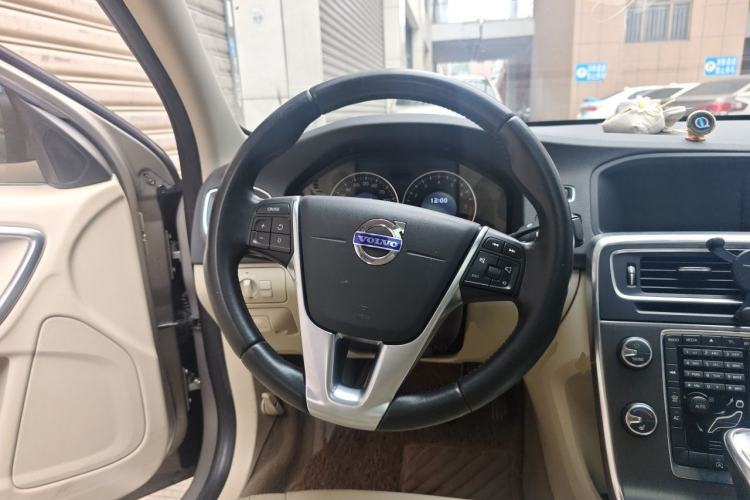 Used Volvo S60 2013 T5 Comfort Edition Steering Wheel