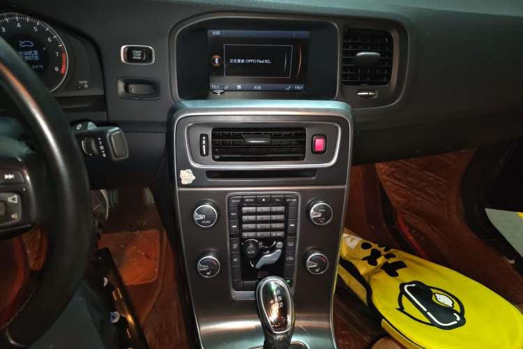 Used Volvo S60 2013 T5 Zhiya Edition Audio And AC Panel