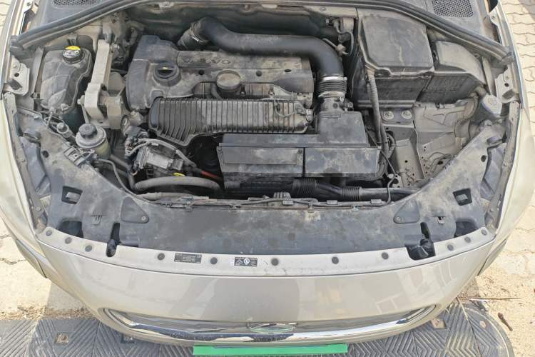 Used Volvo S60 2013 T5 Comfort Edition Engine Bay