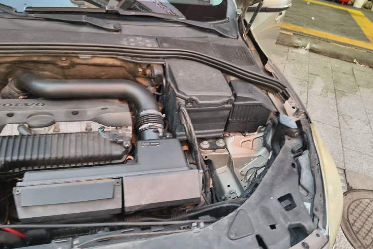 Used Volvo S60 2013 T5 Smart Edition Engine Bay Left