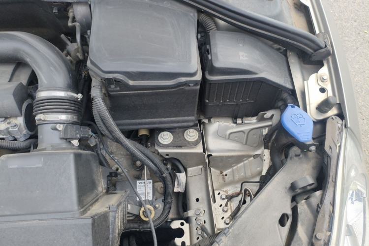 Used Volvo S60 2013 T5 Zhiya Edition Engine Bay Left