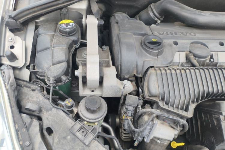 Used Volvo S60 2013 T5 Zhiya Edition Engine Bay Right