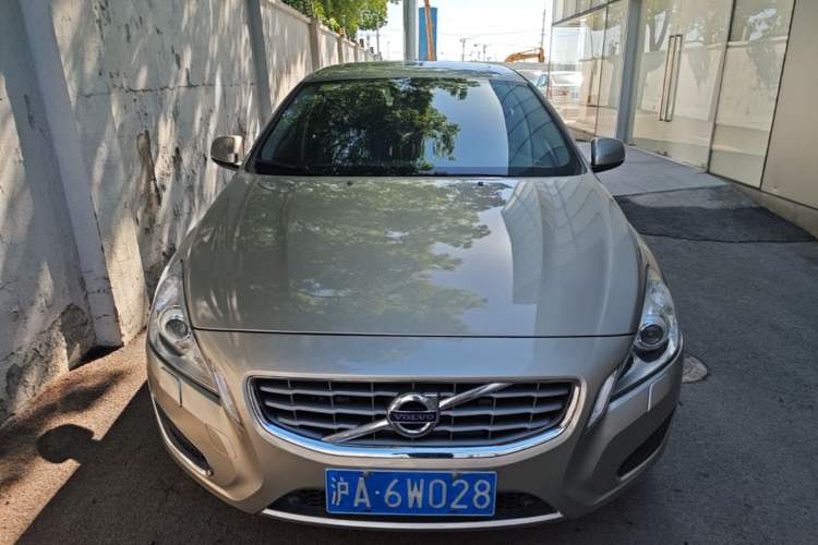 Used Volvo S60 2013 T5 Comfort Edition Front