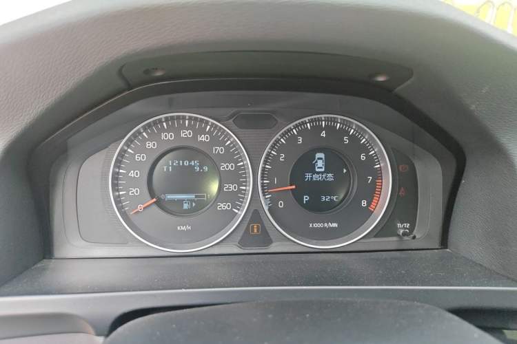 Used Volvo S60 2013 T5 Comfort Edition Instrument Cluster