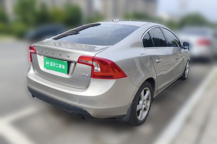 Used Volvo S60 2013 T5 Zhiya Edition Rear Right 45 Deg