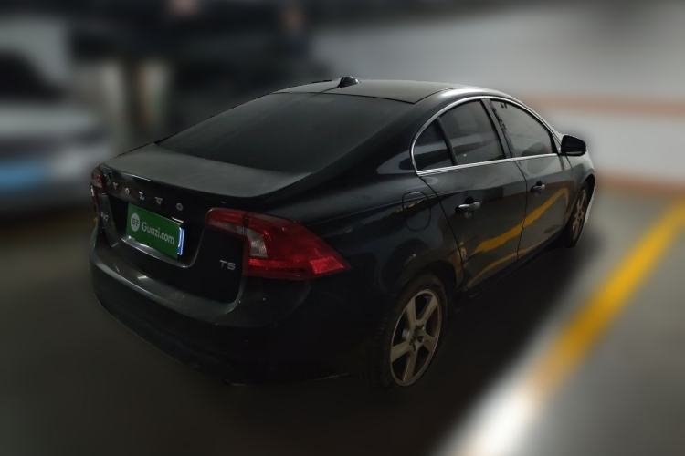Used Volvo S60 2013 T5 Zhiya Edition Rear Right 45 Deg