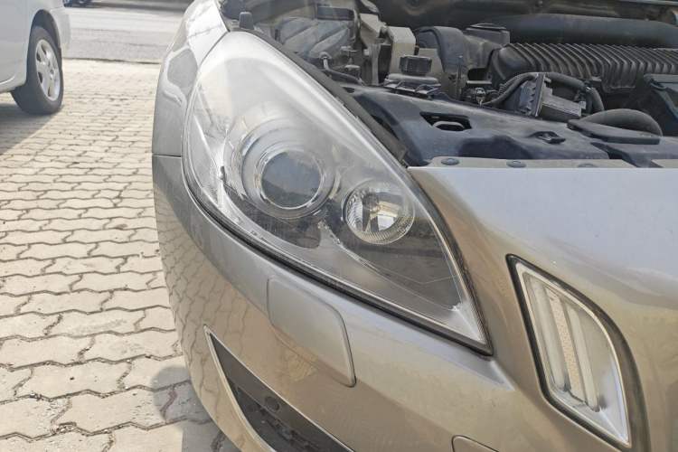 Used Volvo S60 2013 T5 Comfort Edition Right Front Headlight