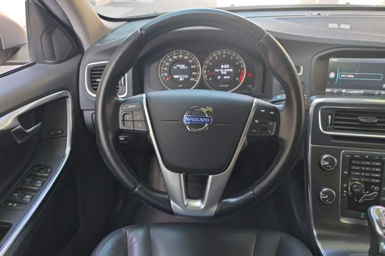 Used Volvo S60 2013 T5 Comfort Edition Steering Wheel