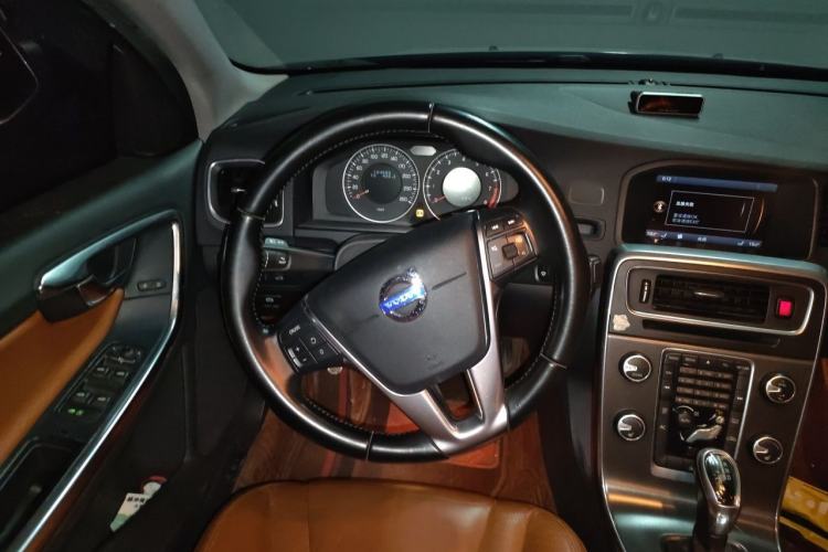 Used Volvo S60 2013 T5 Zhiya Edition Steering Wheel