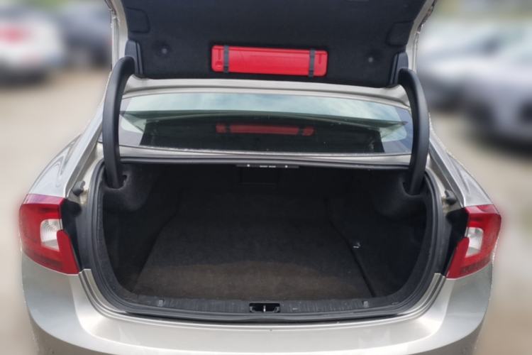 Used Volvo S60 2013 T5 Comfort Edition Trunk