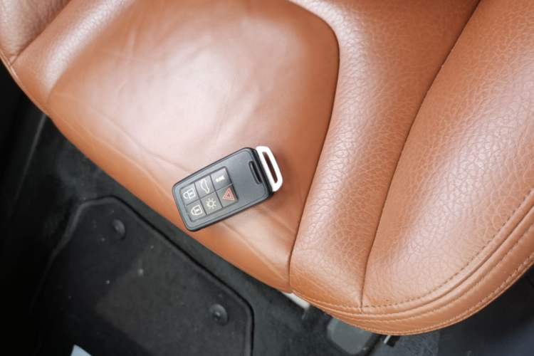 Used Volvo S60 2013 T5 Comfort Edition Vehicle Key