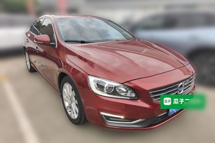 Used Volvo S60 2013 T5 Comfort Edition Front Right 45 Deg